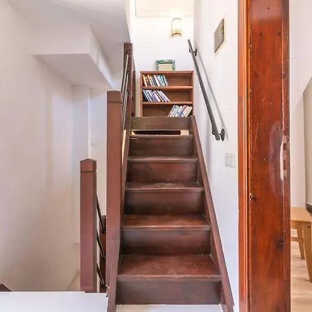 Korsan Minik-pretty Two Bedroom Townhouse In Old Town Vila
