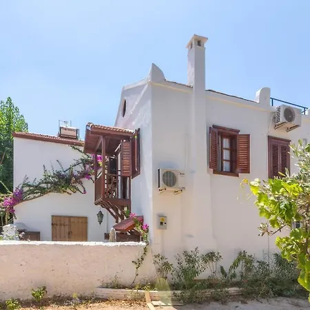 Korsan Minik-pretty Two Bedroom Townhouse In Old Town